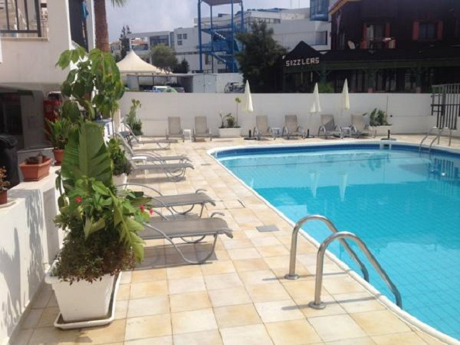 Sea Cleopatra Napa Annex Hotel (Adults Only) 圣纳帕 外观 照片